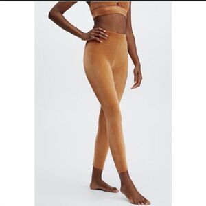NWT Fabletics EMMA VELOUR LEGGING gold orange velvet leggings size M 8